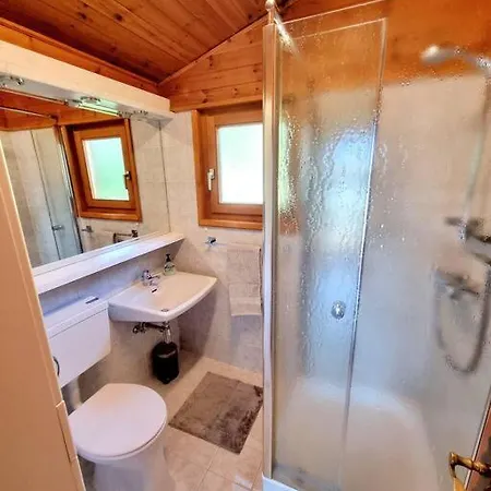 Direkt An Kaerntner Badesee Hotel 4*