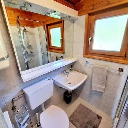 Direkt An Kaerntner Badesee Hotel