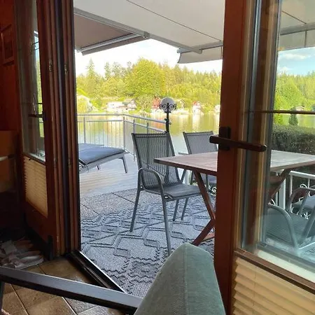 Hotel Direkt An Kaerntner Badesee 4*